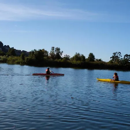 Casa Maitri- Con Piraguas Junto A La Ria