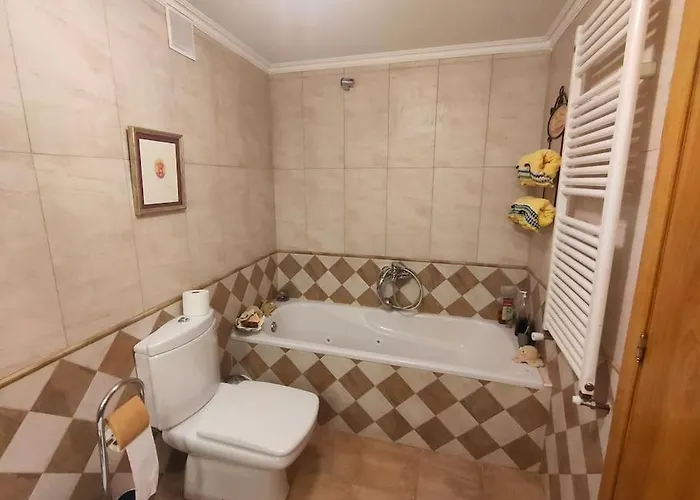 Casa Maitri- Con Piraguas Junto A La Ria * Limpias