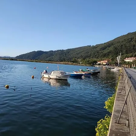 Casa Maitri- Con Piraguas Junto A La Ria * Limpias