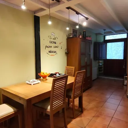 Casa Maitri- Con Piraguas Junto A La Ria